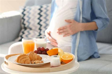 Selain makanan, minuman juga merupakan salah satu hal yang menunjang kesehatan kehamilan. Menu Sarapan untuk Ibu Hamil yang Enak, Sehat, dan Mudah ...