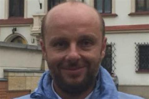 Ukończył iv liceum ogólnokształcące im. Konrad Fijołek - radny kadencji 2018-2023 w: Rzeszów