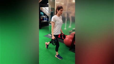 Alexandra Daddario Doing Exercise In Gym Youtube