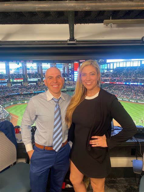 Meredith Marakovits On Twitter With NYnellie43 On The IL We Have