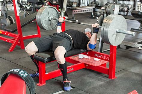 How To Bench Press Proper Form To Gain Strength And Muscle 2022