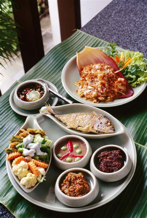 essential guide to thai food and culture