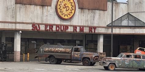 Fallout Series Set Photos Bring The Super Duper Mart To Life