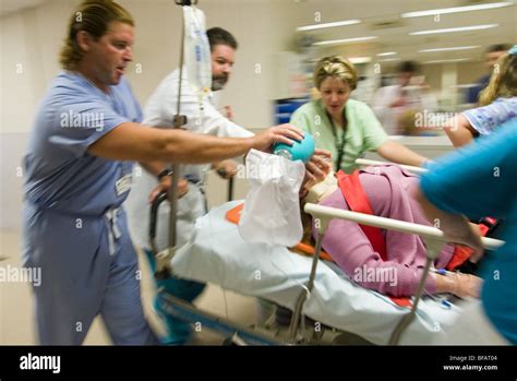 Emergency Room Hi Res Stock Photography And Images Alamy