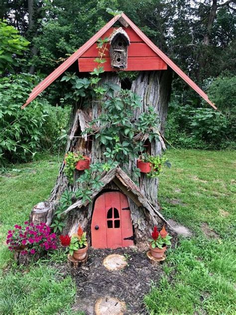 Tree Stump Fairy Garden Magical DIY Ideas - Unique Balcony ...