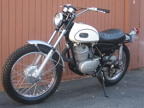 Models in the dt series feature an engine displacement of 50 to 400 cc (3.1 to 24.4 cu in). Garage Company 1968 Yamaha DT1-250