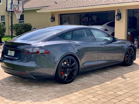 Tesla model x 2021 update (refresh, interior, price +more)this video we take a look at the latest updates on the 2021 tesla model x. Model S Photo Gallery | Nardo grey, Tesla, Tesla roadster