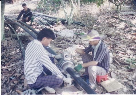 Semasa membuang air besar pula, jangan dibiarkan air paip mengalir begitu saja. MY RANGGU: KAMPUNG RANGGU VOL.2