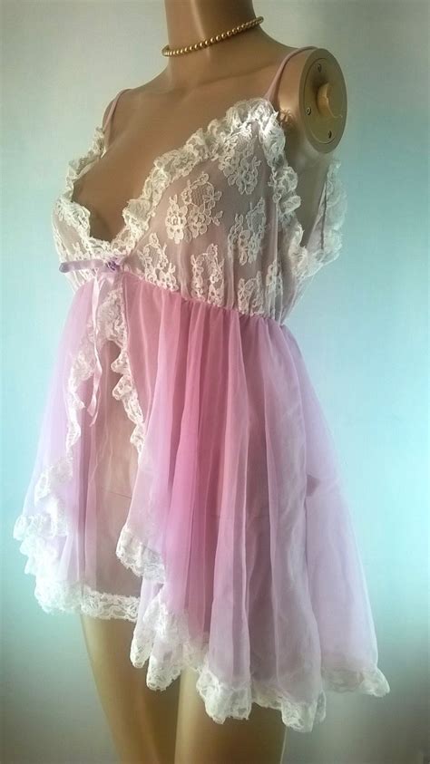 Elegant 1960s Pink Lace Nightgown