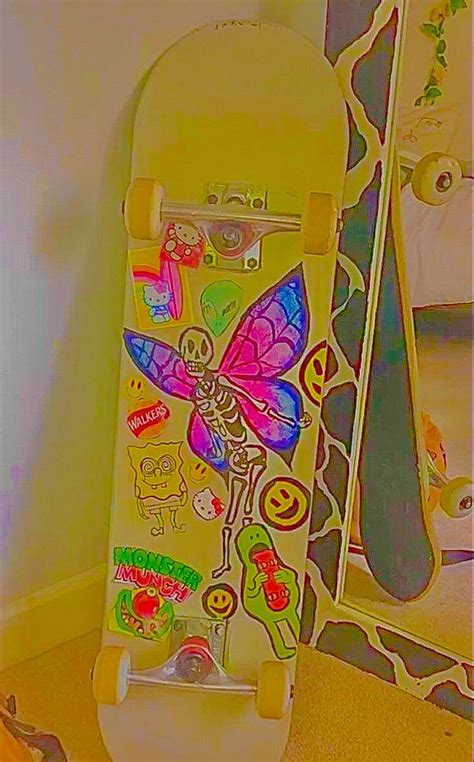🍃🍄🎨🧿🐄 Painted Skateboard Skateboard Design Skateboard Art Design