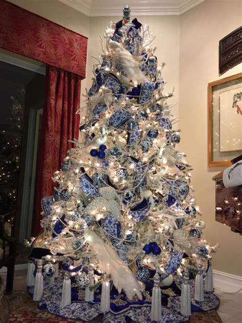 Blue And White Chinoiserie Christmas Tree Blue Christmas Tree