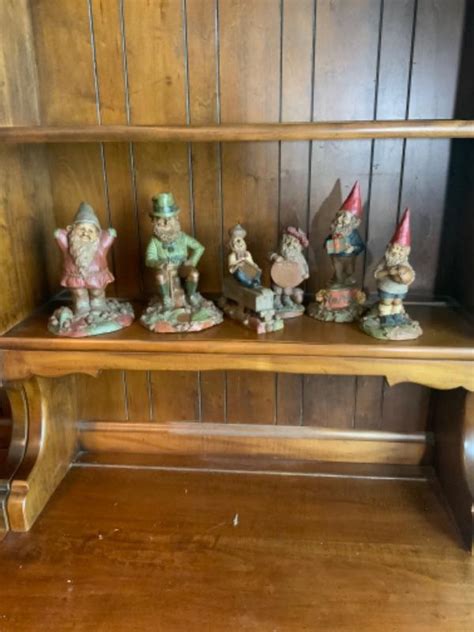 Vintage Tom Clark Gnomes Pecan Resin Figurines 6 Lot 2369