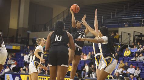 Foremans Career Effort Helps Womens Basketball To Win At Loyola