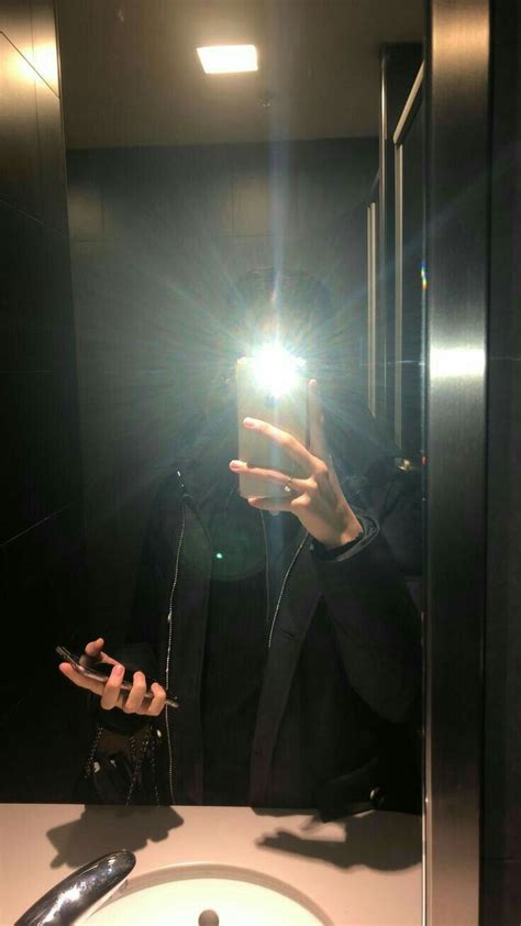 Iphone Flash Mirror Selfies Image About Mirror Selfie In F A H I O