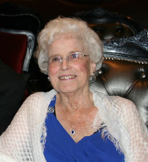 Obituary Of Marie Teresa Gale Mcmanus Lorey Funeral Home Medfor