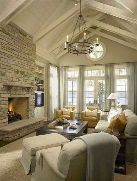 Any room with a vaulted ceiling will seem much more spacious than if it had a standard ceiling. 17 Charming Living Room Designs With Vaulted Ceiling