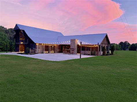 Nashville Barn Wedding Venue Nashville Wedding Venues Barn Wedding