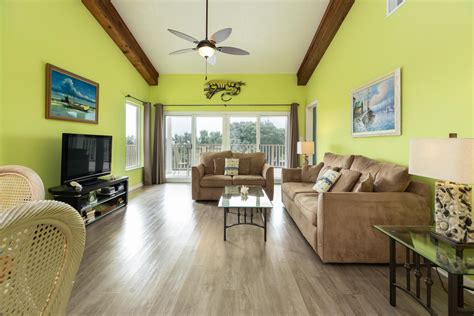 Real Estate In The Florida Keys Key Largo Condo With Dockage K