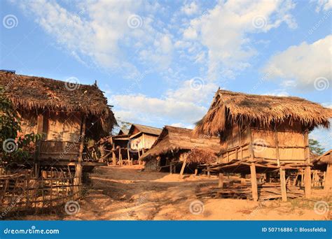 Village De Tribu Dakha Laos Photo Stock Image Du Asie Religion