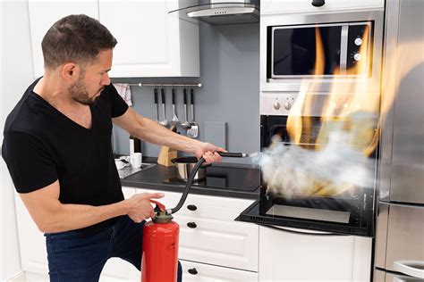 Prevent Oven Fire Tips And Guidelines Wilshire Refrigeration