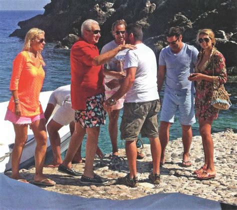 «κι εγώ πέρασα πολύ δύσκολα και στην προηγούμενη καραντίνα ήταν μακριά η οικογένειά μου, δεν μπορούσα να τη δω. Ε. Μενεγάκη - Κ. Σπυροπούλου: Η απόδραση στην Κρήτη με το ...