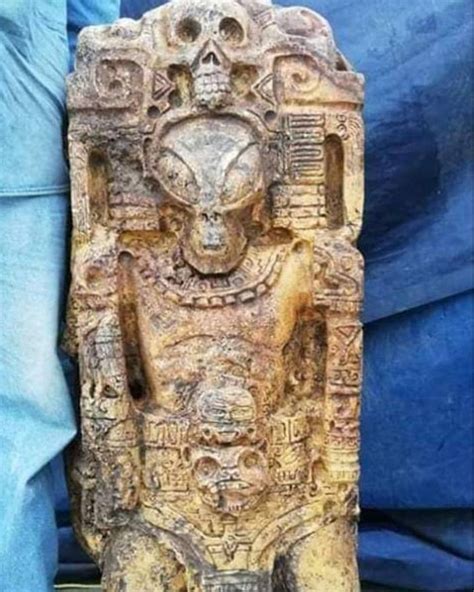 Ancient Aliens 535576580688727749 Ritrovata Una Statua Aliena In Perù
