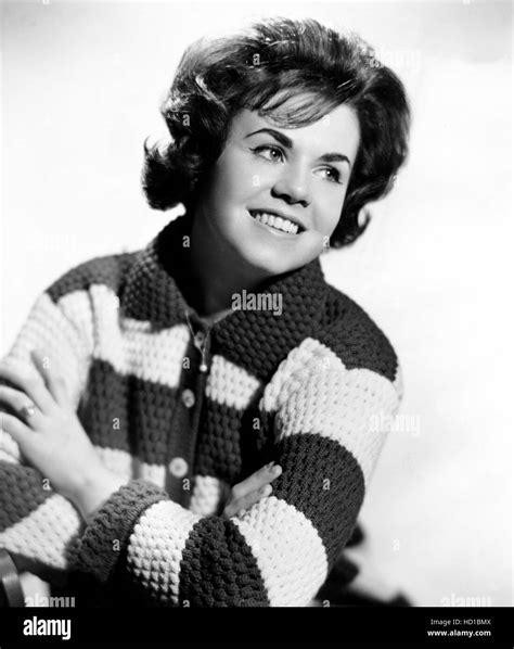 Linda Scott Singer 1961 Stock Photo Alamy