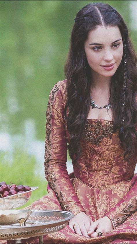 reign hairstyles medieval hairstyles reign dresses royal dresses mary stuart old fashion