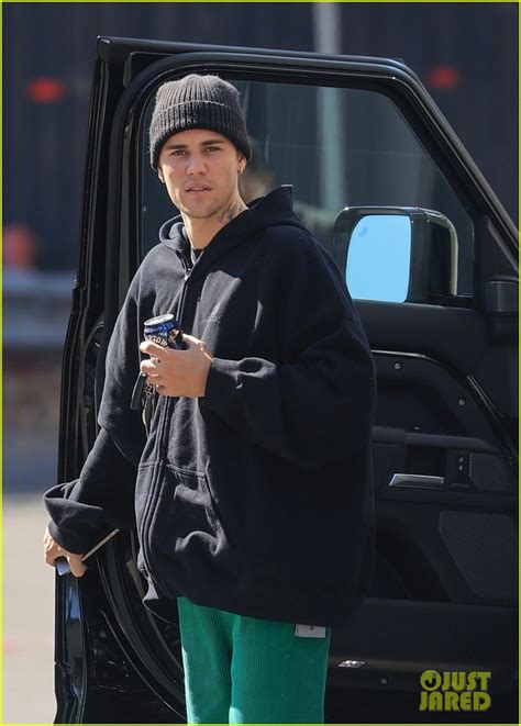 Full Sized Photo Of Justin Bieber Hailey Bieber Saturday Morning Brunch