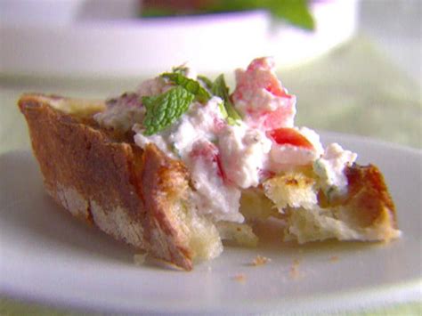 Now reading22 easy (but fancy) bruschetta recipe ideas to try at home. Mediterranean Bruschetta Recipe | Giada De Laurentiis | Food Network