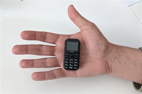 Meet The Worlds Smallest 3g Phone The Zanco T2 Wond