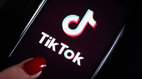 Nothing personal, just for fun! The Best Tik Tok Challenges of all Time