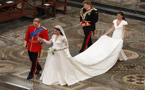 Maybe you would like to learn more about one of these? 6 Gaun Pengantin Paling Ikonik Sepanjang Masa : Okezone ...