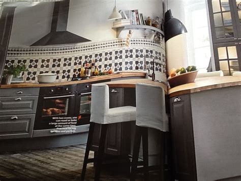 Grey is such a versatile shade that it can work against a huge variety of other colour ideas, whether on the walls, worktops or other cabinets and drawers. Painted grey kitchen units with wood worktops and nice ...