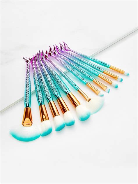Get Your Ariel On With 24 Gorgeous Mermaid Ts Makeup Brush Set