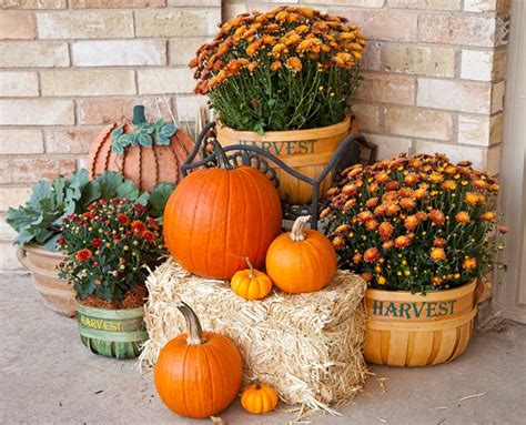 10 Easy Fall Decorating Ideas For Your Front Porch Chic