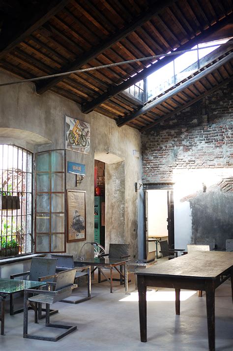 Italian Interiors Industrial Vintage Interior In Milan