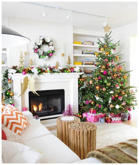 45 Festive And Cozy Christmas Living Room Decor Ideas Christmas
