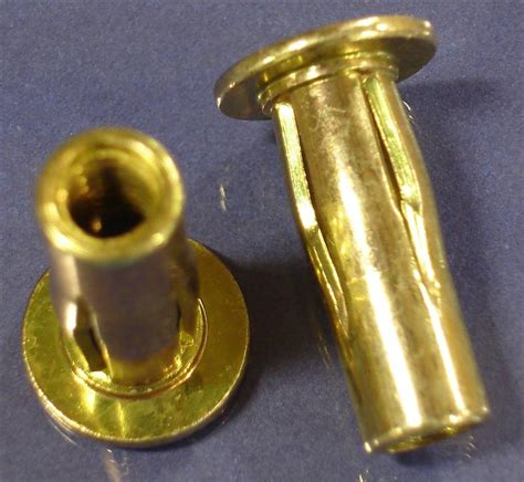 10 24 Blind Rivet Nut Pre Bulbed And Slotted Body