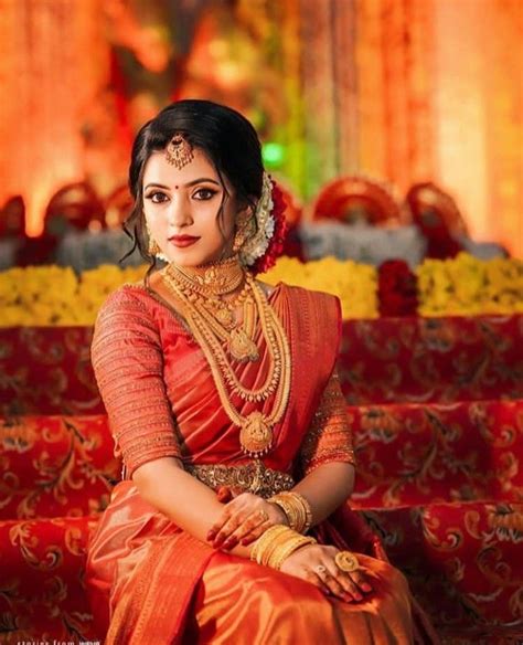 Kerala Hindu Bride South Indian Wedding Saree Indian Bride Poses