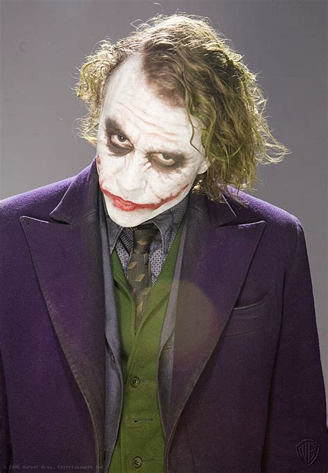Rare ‘dark Knight Publicity Photos Show Off Heath Ledger As The Joker