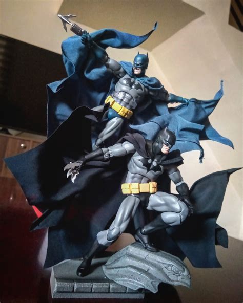 I Finally Figured Out How To Display Both Of My Mafex Hush Batman R