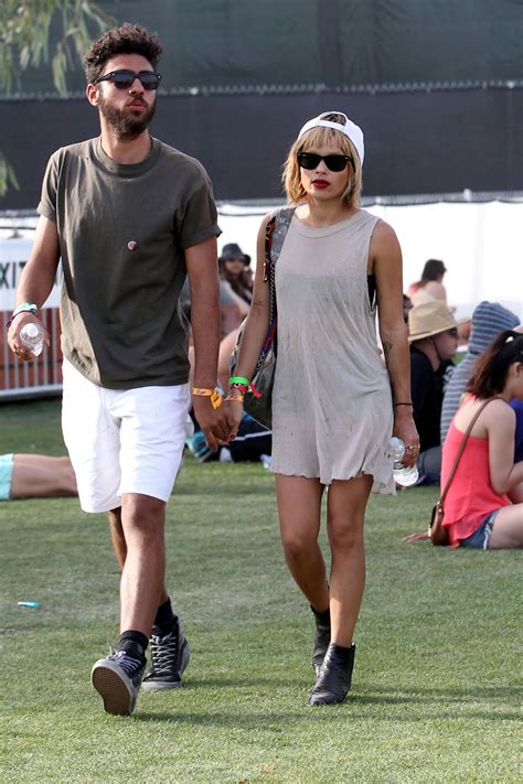 13 Of The Coolest Celebrity Couples At Coachella Celebrity Couples