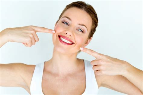 There are plenty of ways to close gaps between your teeth. Get Rid of Your Gap with Porcelain Veneers and Invisalign ...