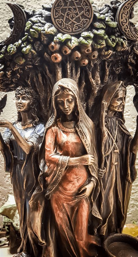Triple Goddess Maiden Mother And The Crone Brighid Goddess Pagan