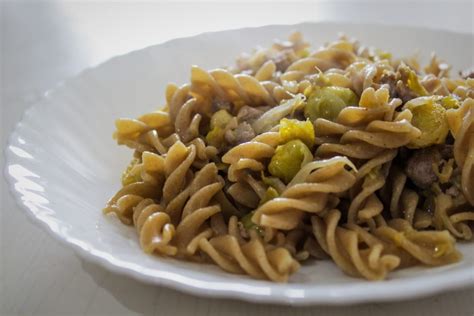 Maybe you would like to learn more about one of these? Fusilli con cavoletti di Bruxelles e salsiccia • Che cosa ...