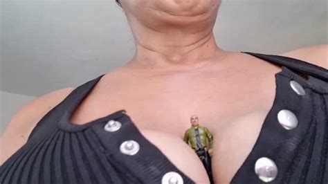 Latina Milf Giantess Unaware Bouncy Boobs Cleavage Ride In Sexy Workout