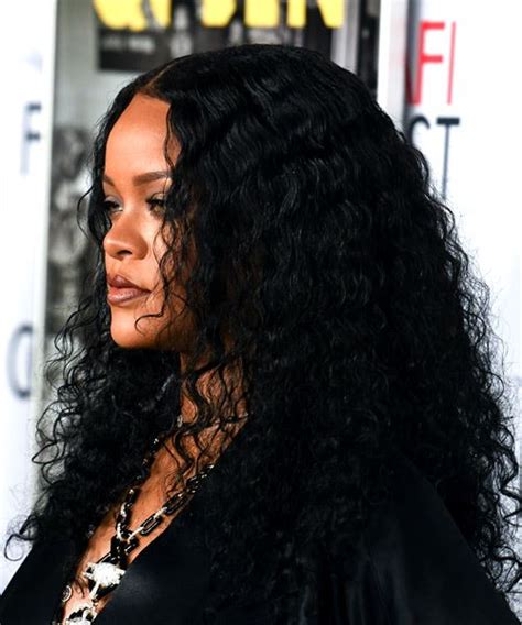 Rihanna Long Hair Hairstyles Hairstyles For Long Hair Rihanna