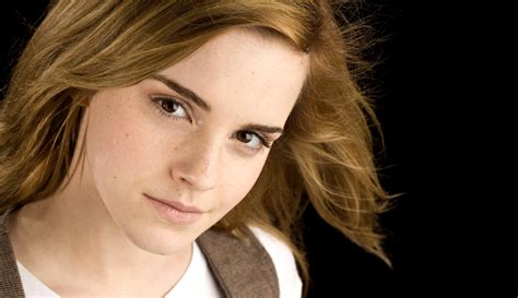 2560x1476 Emma Watson Hot Smile 2014 Images 2560x1476 Resolution