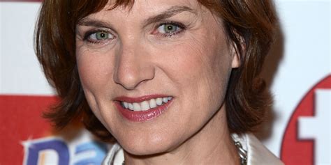 fiona bruce reveals she likes a cocktail before reading the bbc news huffpost uk